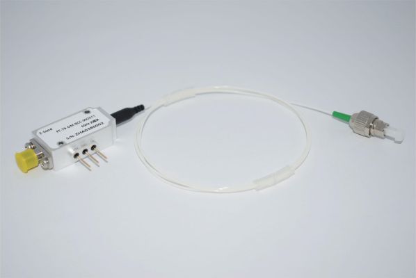 10MHz to 3GHz模拟光收发模块